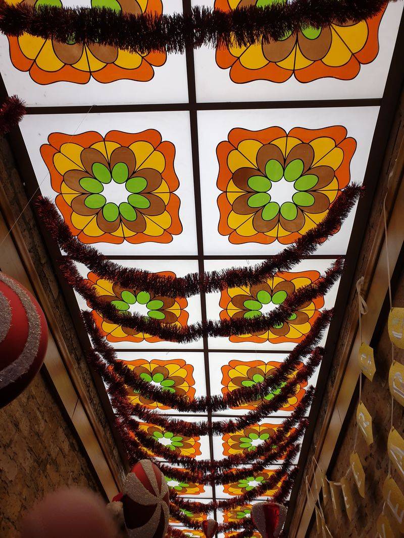 Decor, Ambiance, And That Famous Narrow Aisle