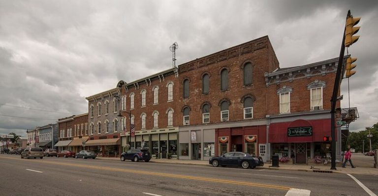 A Charming Indiana Town Perfect For Antique Hunting Adventures