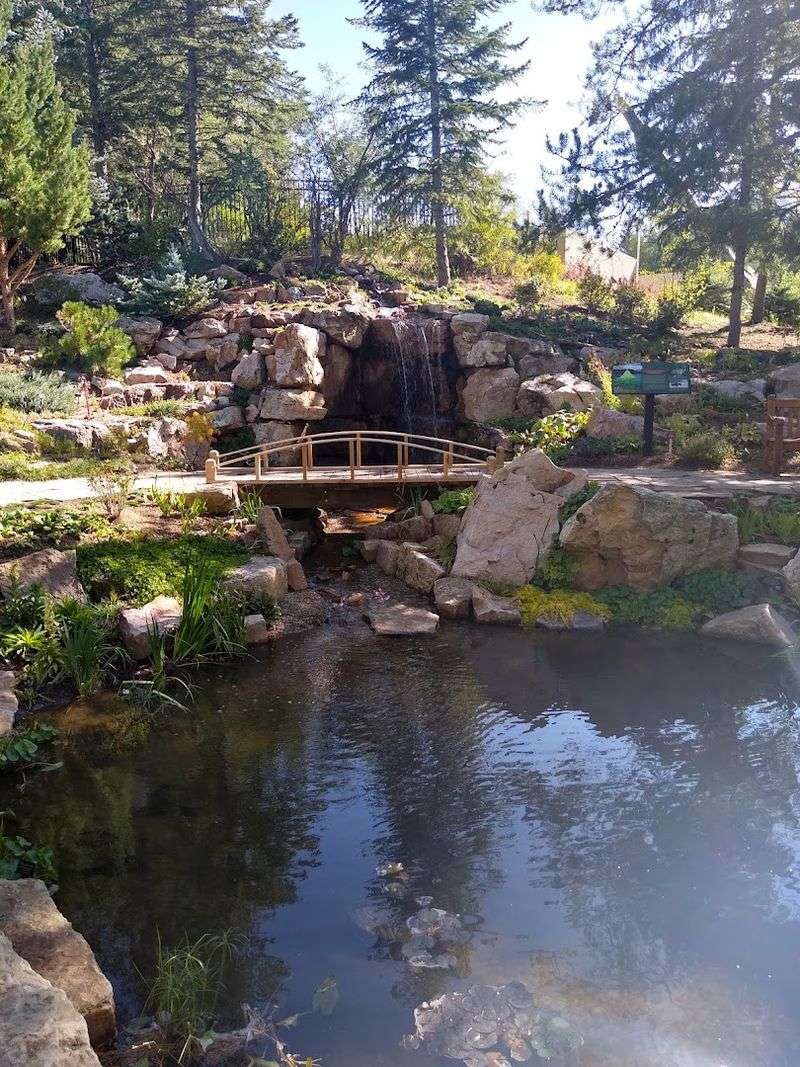 Water Features, Ponds, and Mountain Views That Frame Every Step