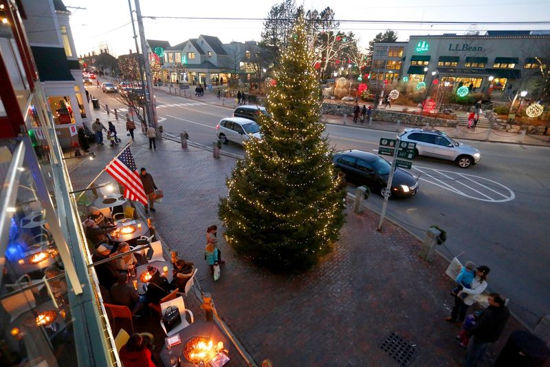 A Christmas Tree That Talks Back Is Waiting For Santa