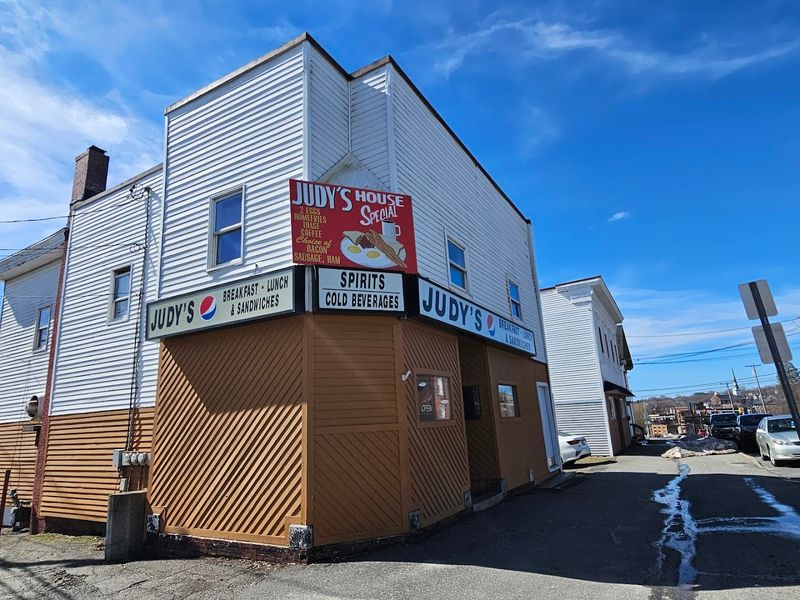Easy-To-Find Bangor Location