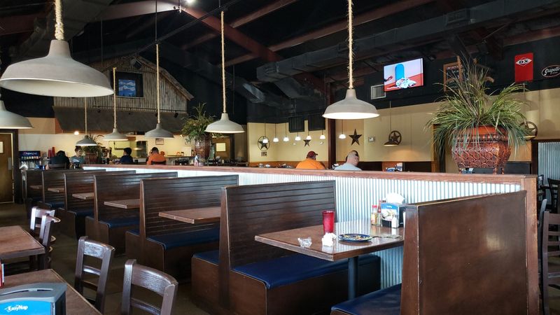 A Classic Roadside Cafe With Old-School Charm