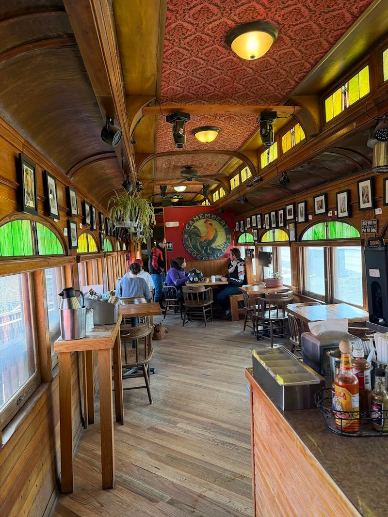 The Railroad Cars That Became the Dining Room