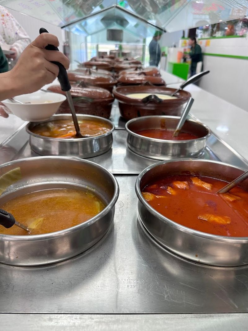 Endless Eats Make It Easy To Try Everything