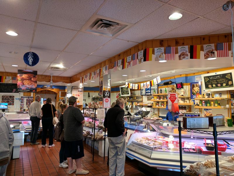 A Community Fixture With Restaurant Memories