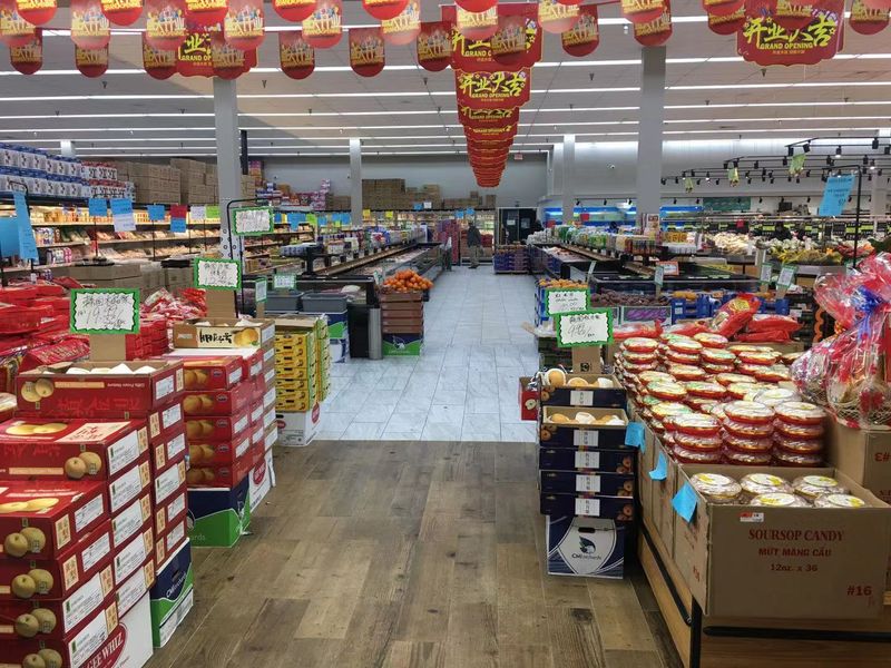 A Community Hub For Diverse Shoppers A Community Hub For Diverse Shoppers