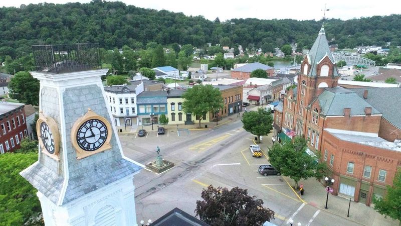 A County Seat With Small-Town Roots