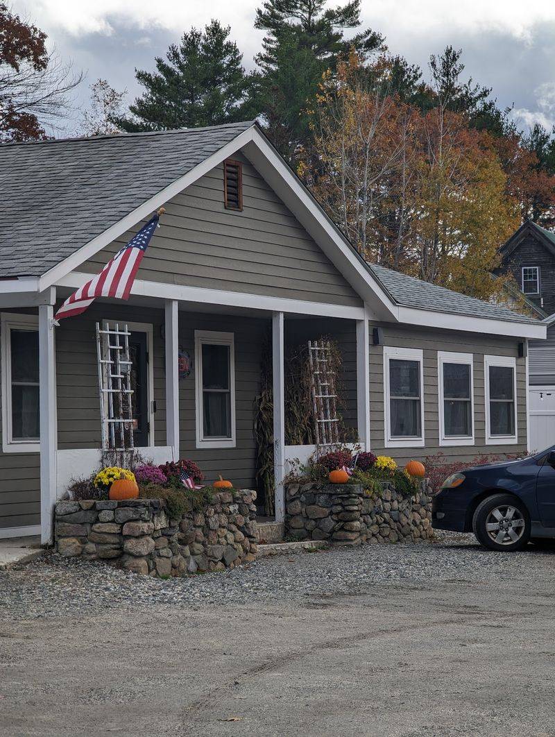A Cozy Small-Town Setting In Bridgton