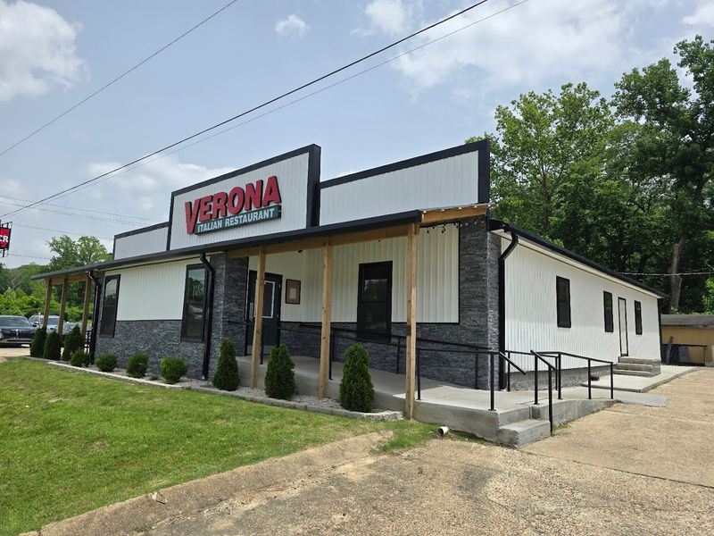 A Crowd-Pleasing Arkansas Gem