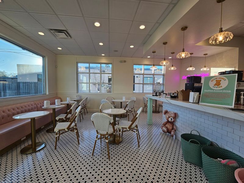 A Warm Laid Back Space That Feels Like A Weekend Ritual