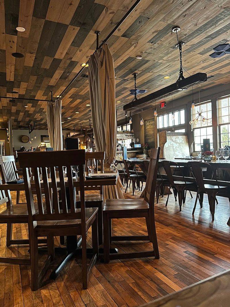 Candlelit Tables Built For Slow Evenings