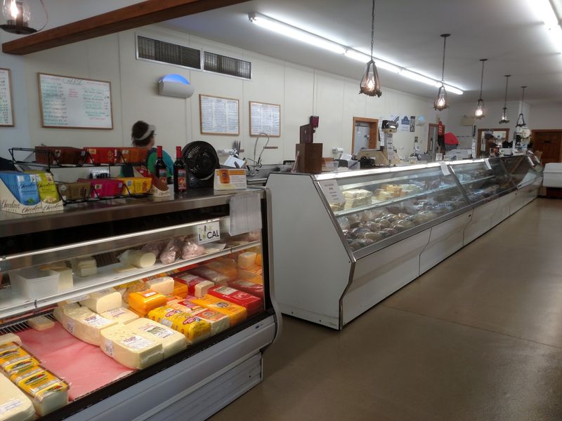 A Deli Counter That Doubles As Dinner Rescue