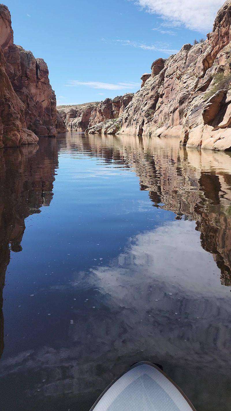 A Desert Reservoir You Have to See to Believe