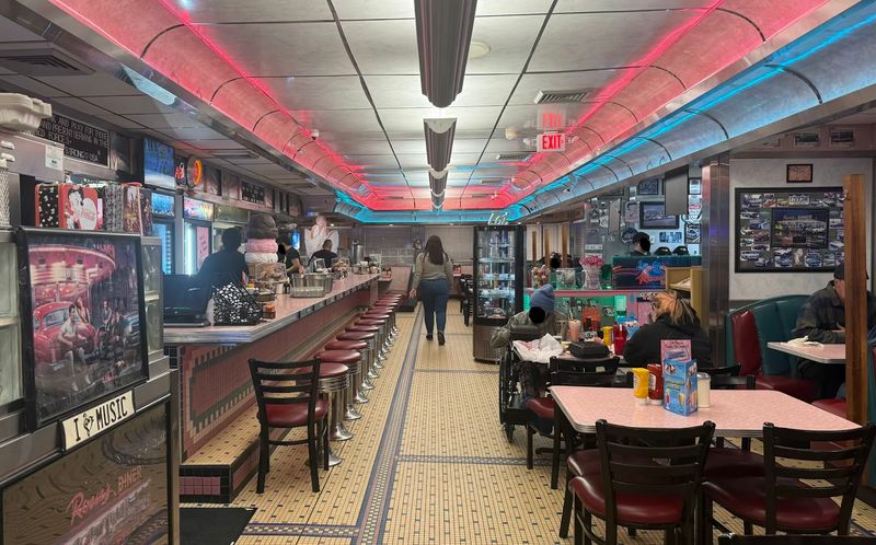 Rosie's Diner: Aurora's Open Secret