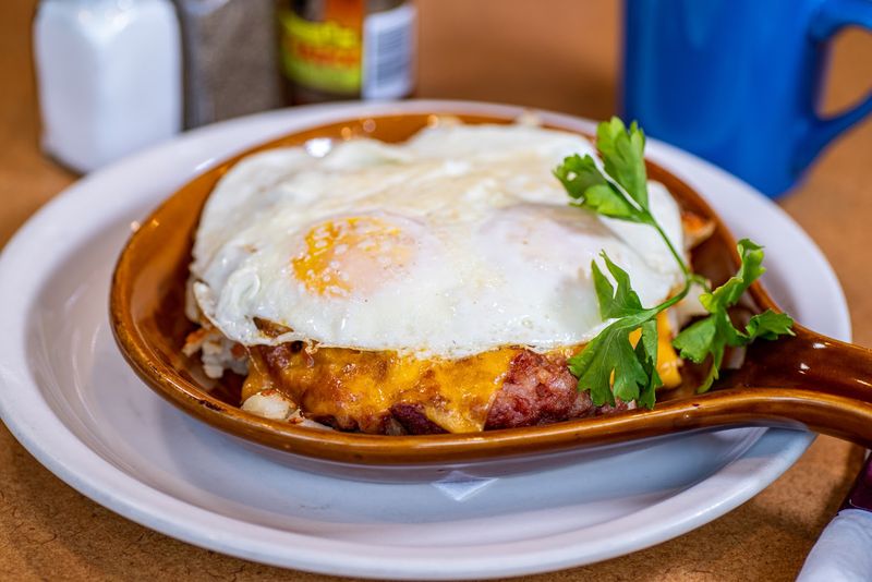 The Skillets That Keep The Neighborhood Coming Back