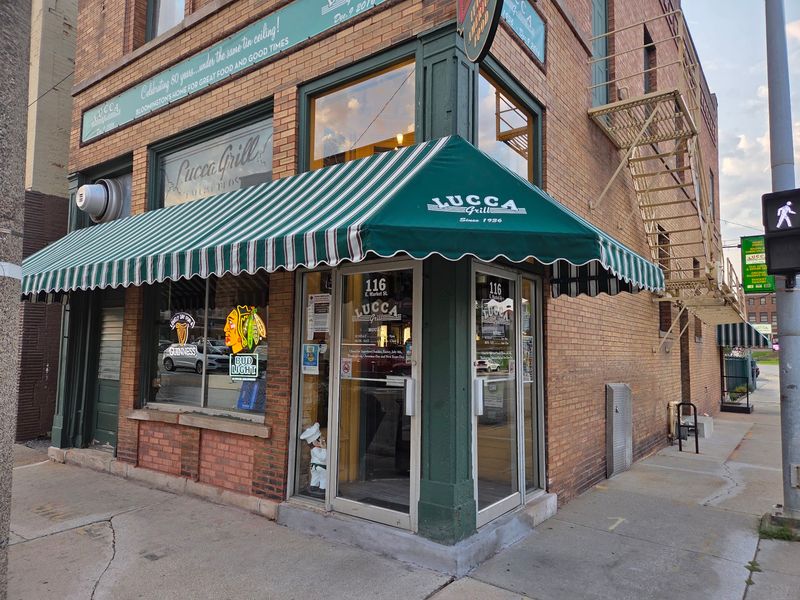 A Downtown Corner With Nearly a Century of Stories
