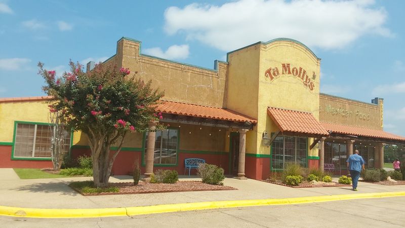 A Familiar Neighborhood Stop On Highland Drive