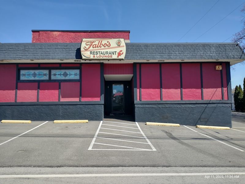 A Family-Owned Feel That Regulars Genuinely Appreciate A Family-Owned Feel That Regulars Genuinely Appreciate