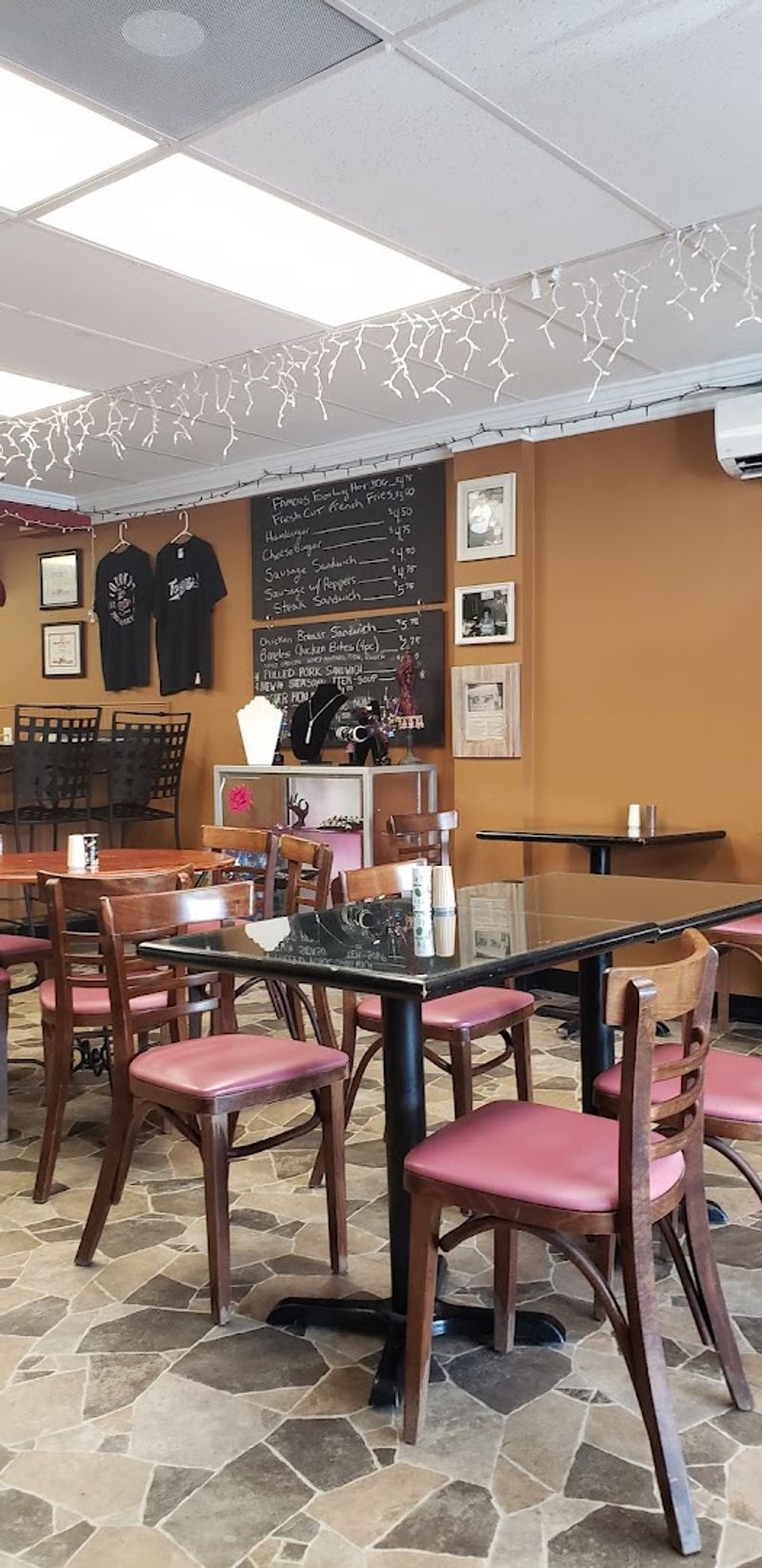 Indoor Seating That Keeps It Comfortable