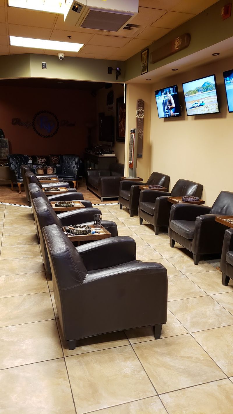 A Far North Phoenix Lounge That Doubles As A Serious Cigar Shop