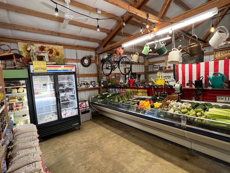 A Farm Stand That Quietly Replaces Your Grocery Run