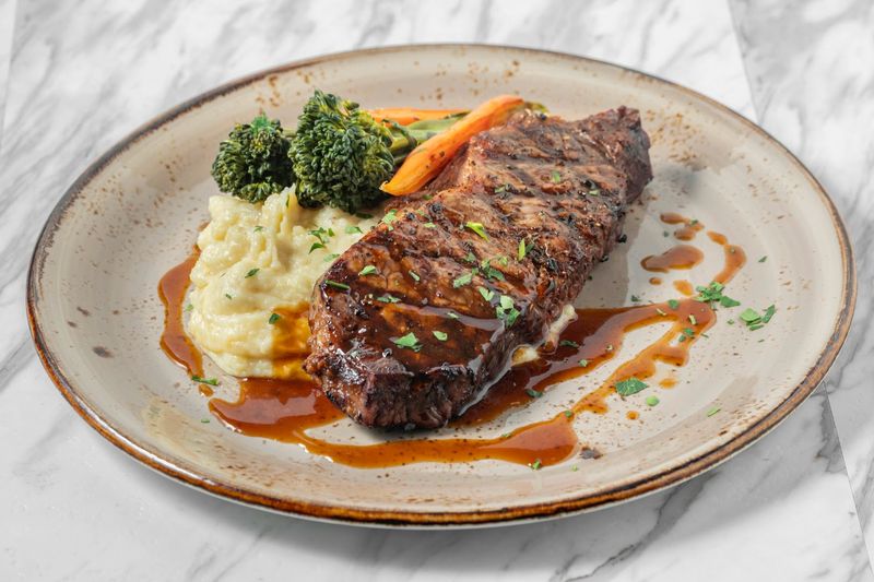 A Farm-To-Table Dining Scene That Steals The Show A Farm-To-Table Dining Scene That Steals The Show