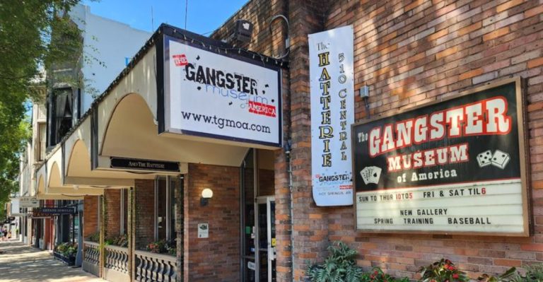 A Fascinatingly Weird Gangster Museum In Arkansas Most People Have Never Heard Of
