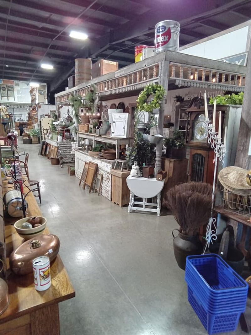 The Vendor Lineup That Keeps Everyone Busy