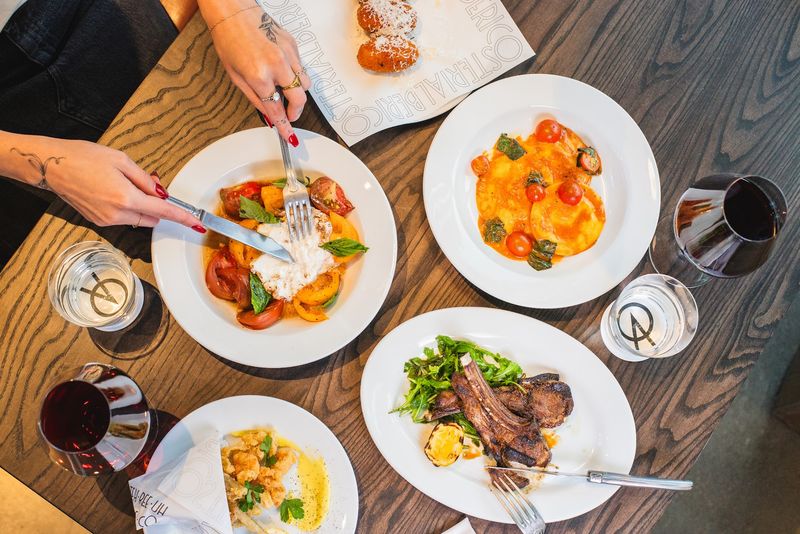 A Flexible Pick For Families, Dates, And Solo Dinners