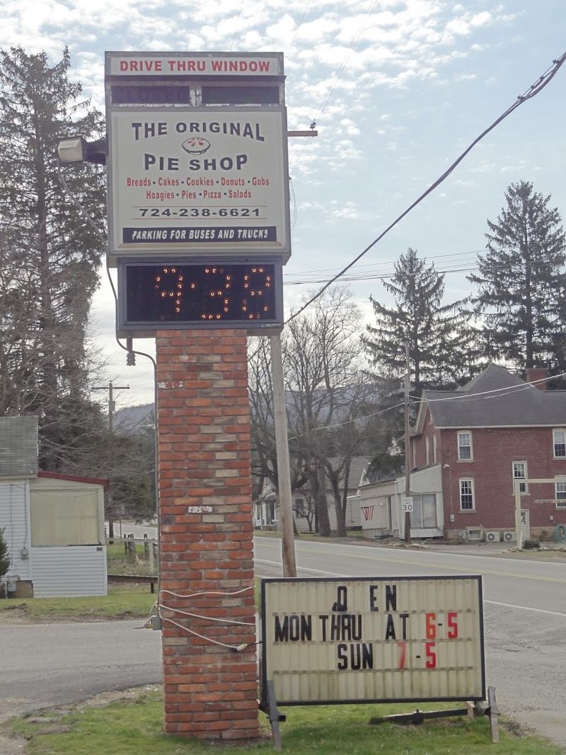 A Food Truck Extends The Reach Beyond Laughlintown