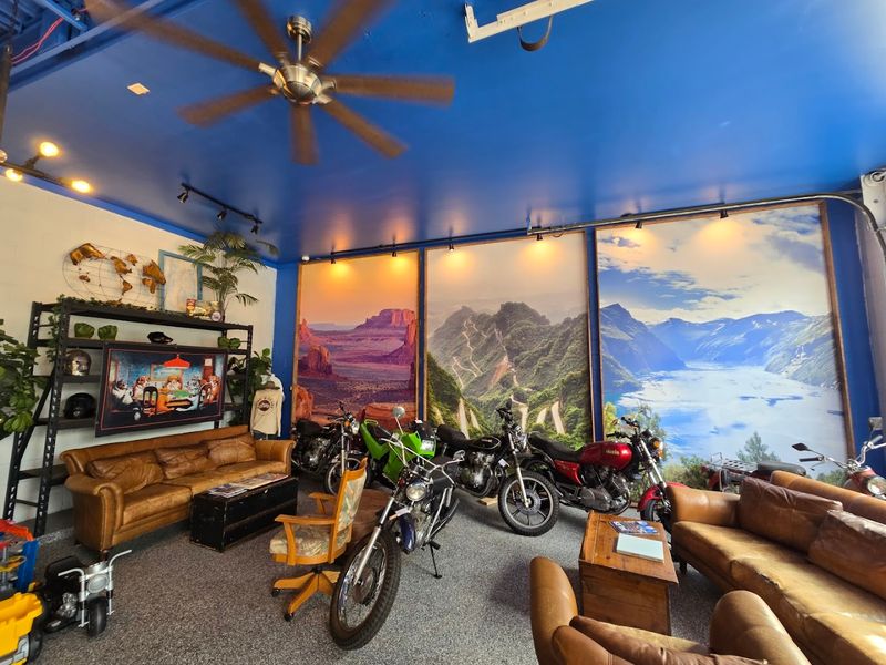 Motorcycle Decor That Sets The Mood Instantly