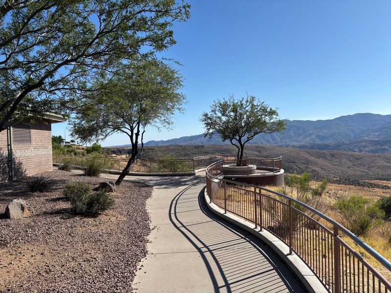 A Free Overlook at Milepost 252