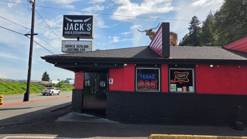 A Frontage Road Smokehouse With Central Texas On Its Mind A Frontage Road Smokehouse With Central Texas On Its Mind