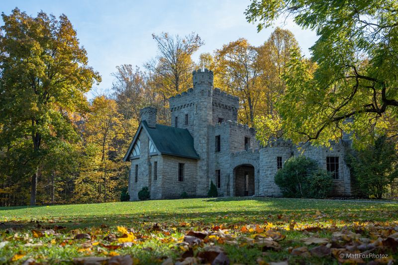 The Three-Story Structure That Lost Its Upper Floors