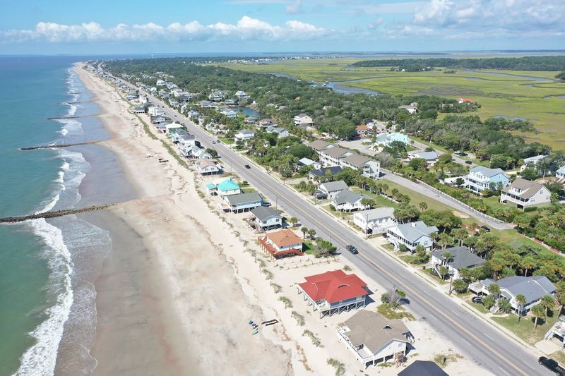 A Gift Shop And Nearby Conveniences That Make Longer Stays Easy