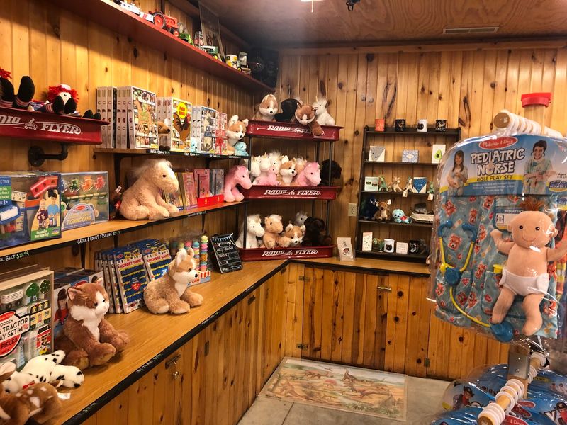 A Gift Shop Stocked With Local Goodness A Gift Shop Stocked With Local Goodness