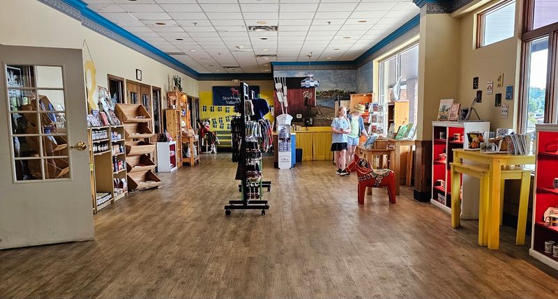 A Gift Shop and Bakery Full of Surprises