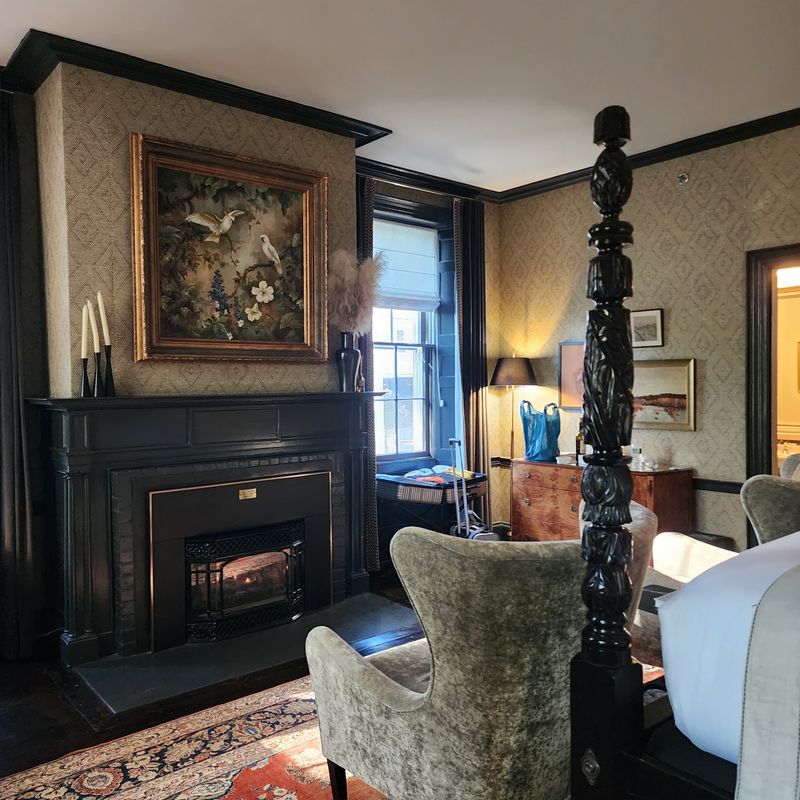 A Glowing Fireplace Makes Ghost Talk Feel Cozier