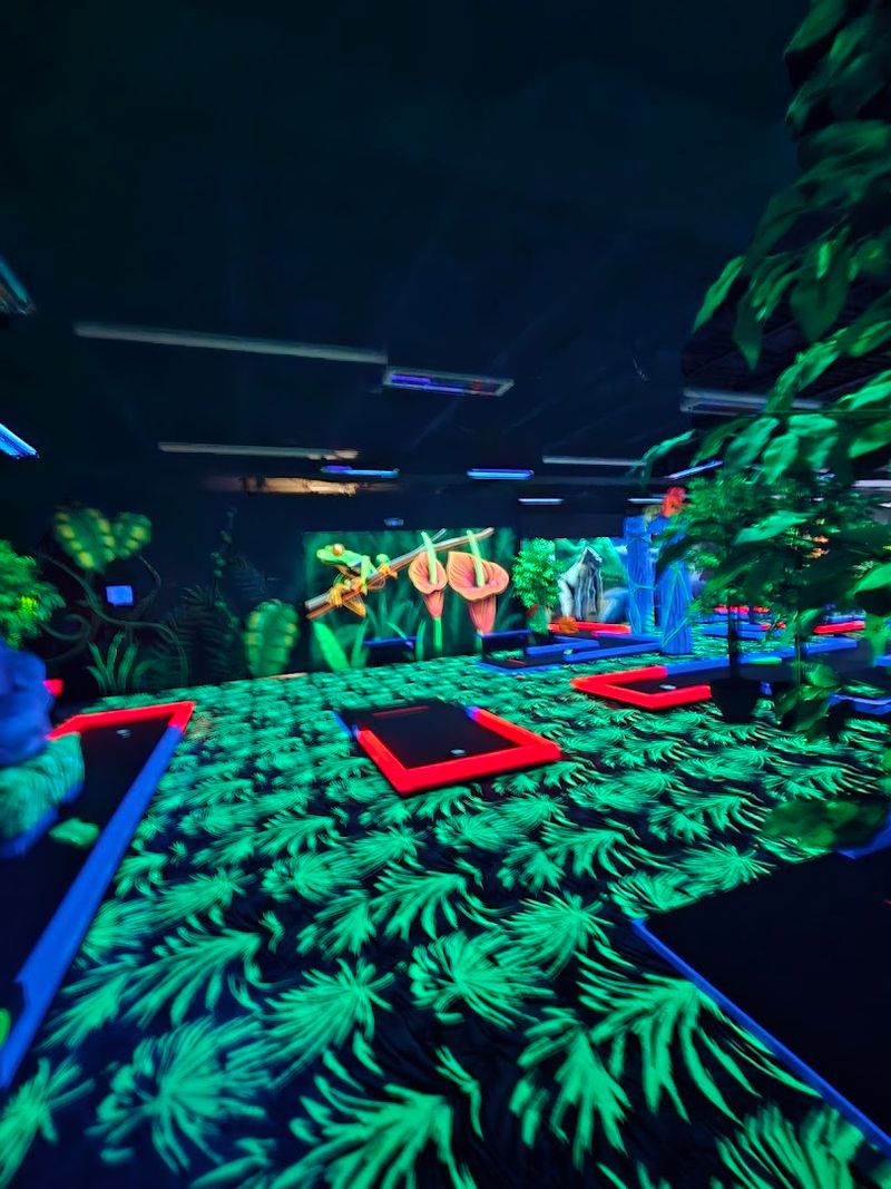 The Safari Meets Jurassic Theme