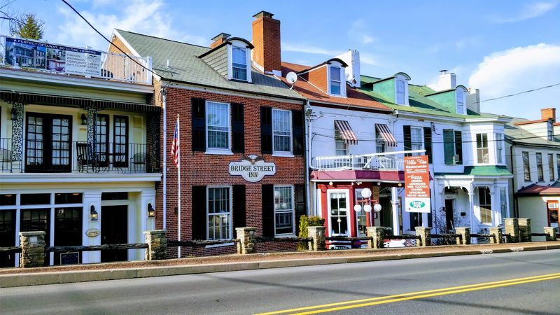 A Groovy Streak Runs Down Main Street