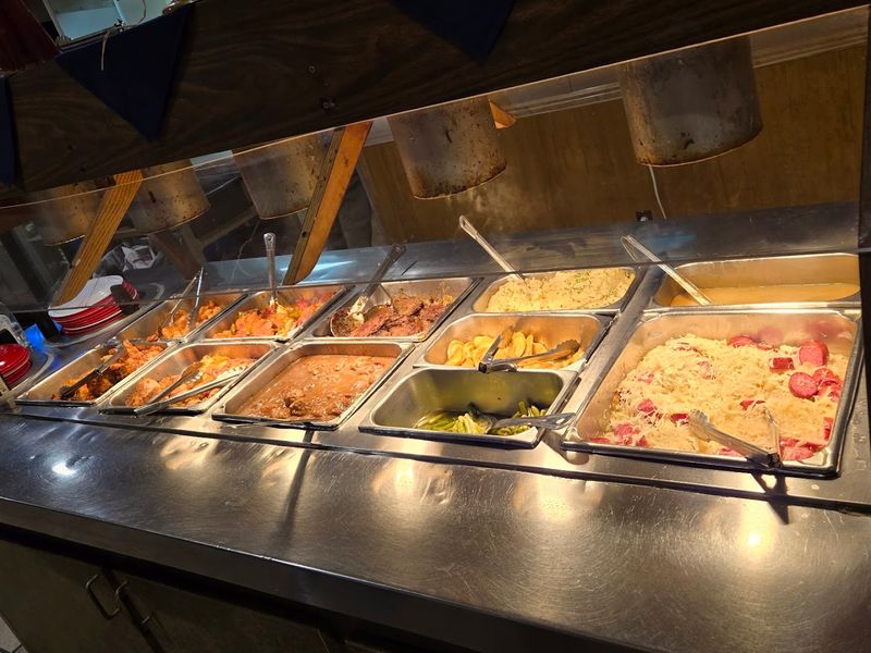 Navigate The Buffet Flow Like A Regular