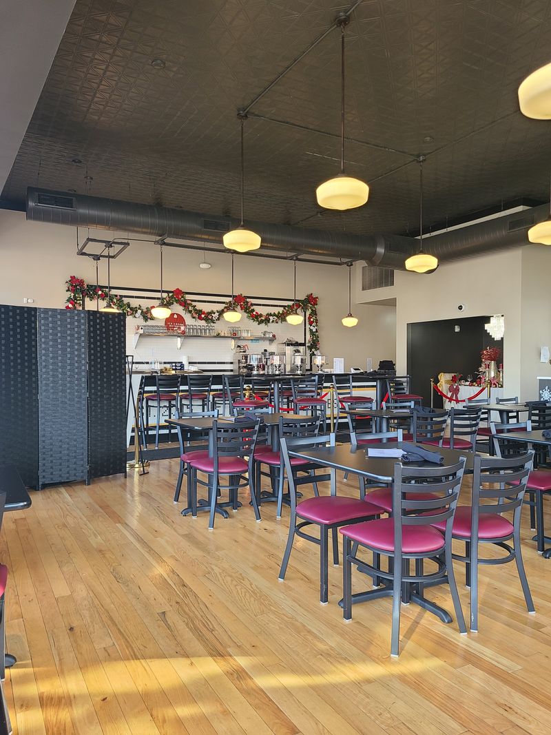 Operating Hours That Work for Real Schedules