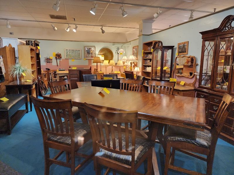 Vintage Furniture That Tells A Story With Every Scratch