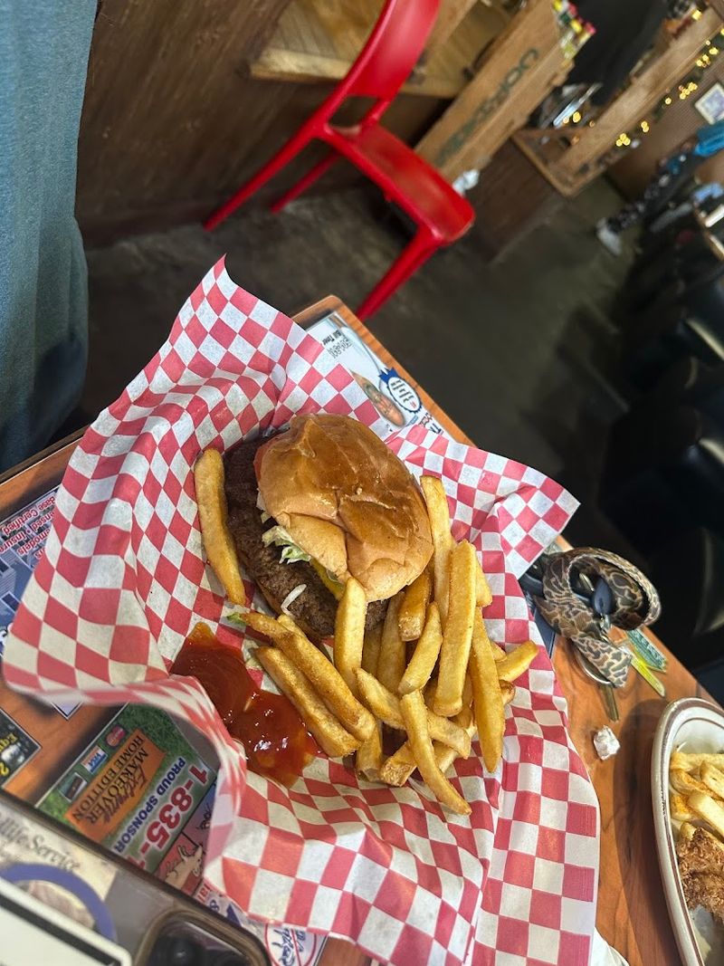 What Makes The Hubcap Burger So Unforgettable