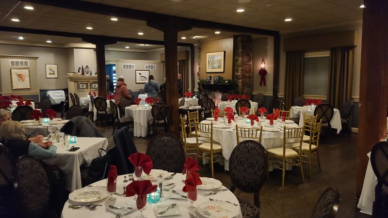 Strawberries Mendenhall: A Signature Showstopper