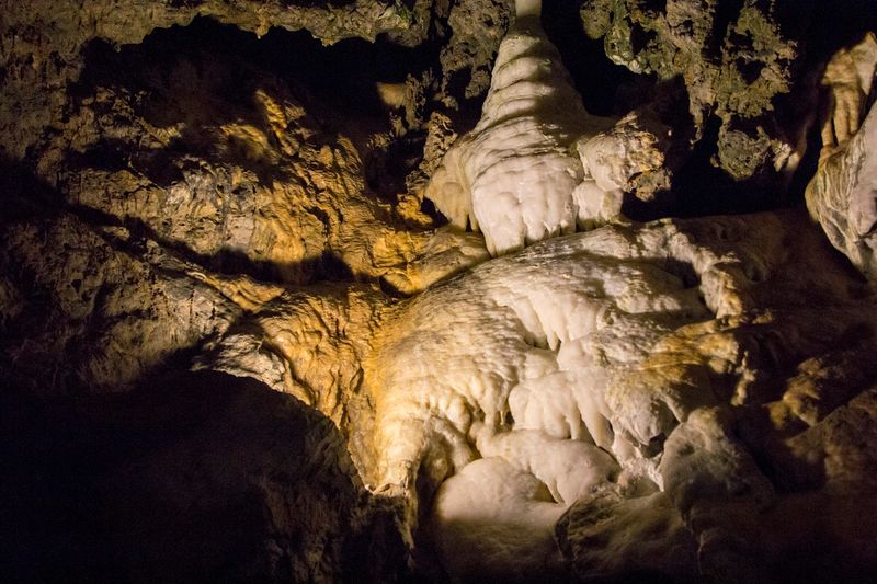 Crystal Cave Is a Perfect Pennsylvania Dutch Country Day Trip