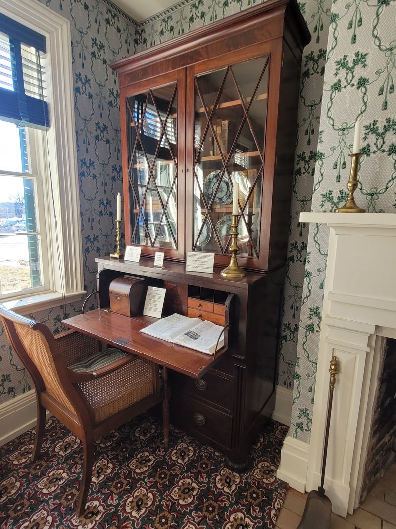 A Home Brought Back to Life A Home Brought Back to Life