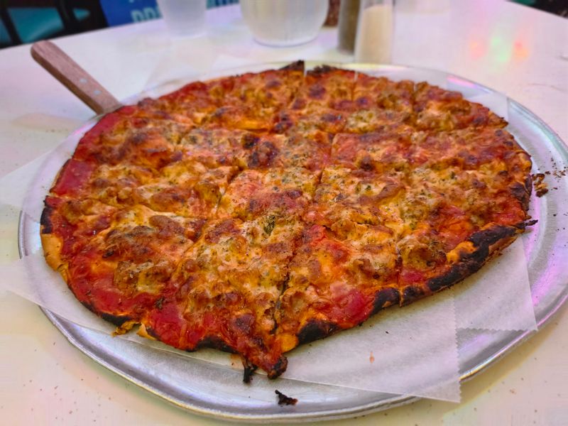 A Humble Pizza Legend Worth The Trip A Humble Pizza Legend Worth The Trip