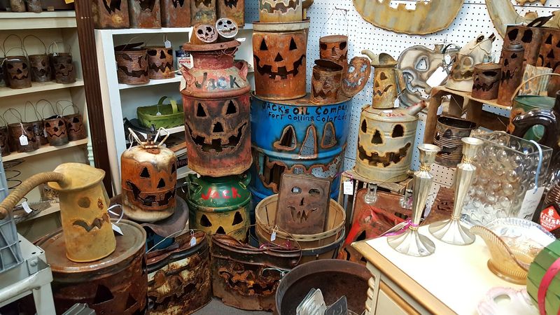 A & J Antique Mall, Fort Collins