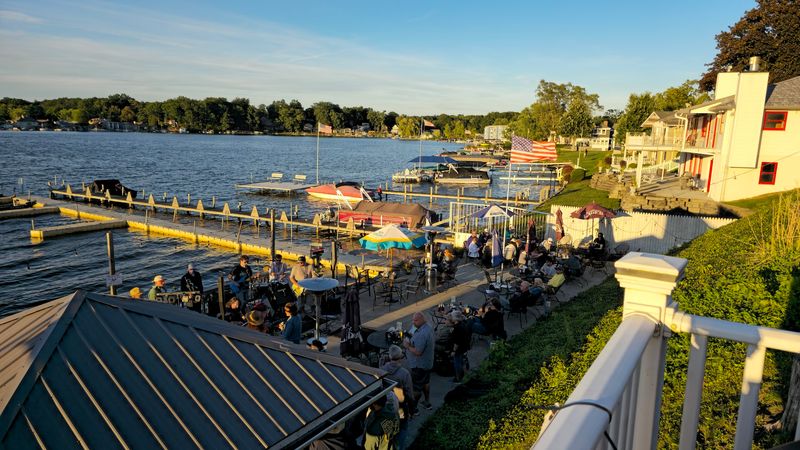 A Lakefront Location That Does All The Heavy Lifting